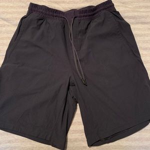 Lululemon Shorts Size Medium